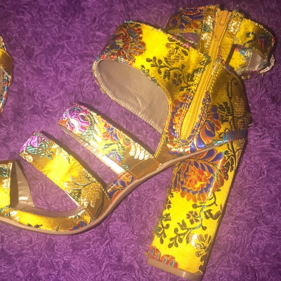 Printed chunky heel - Picture 7 of 7